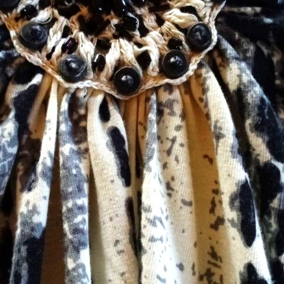 4@30.00𝅺 or 20.00 Ladies Top by ECI NEW YORK - Picture 8 of 12